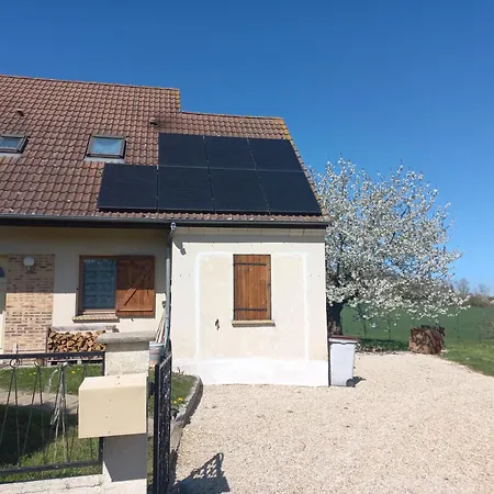 Holiday home Agreable Maison Familiale *